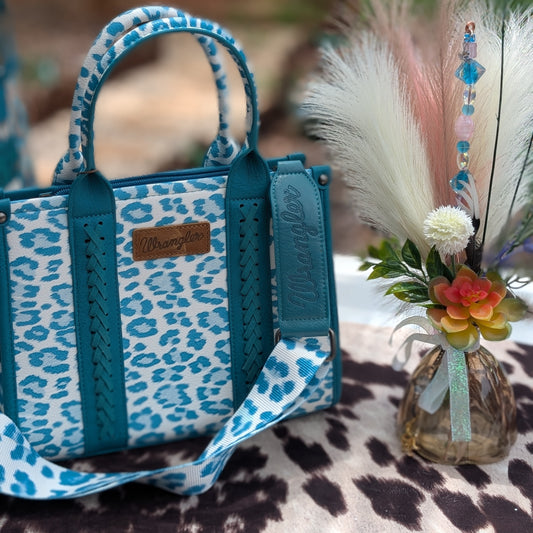 Wrangler Teal And White Cheetah Print